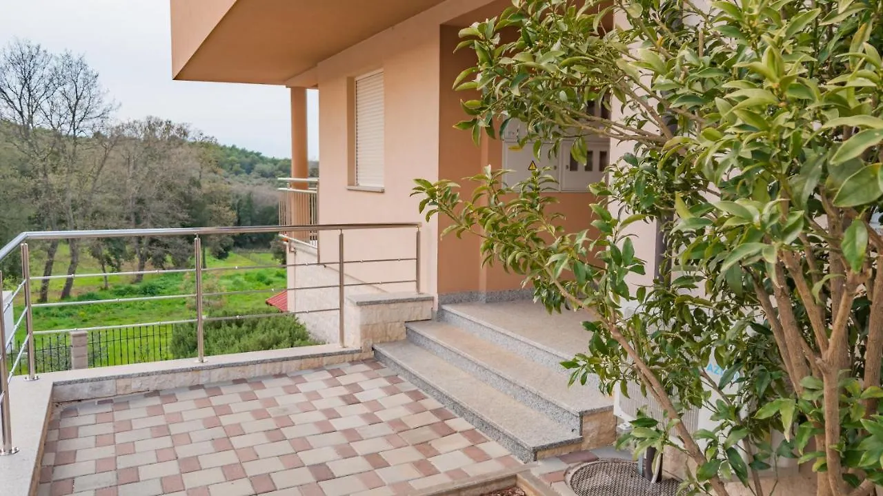 Sea & Sun 4* Apartment Banjole
