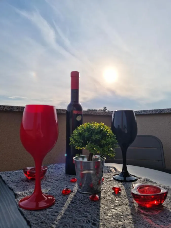 Sea & Sun 4* Apartment Banjole