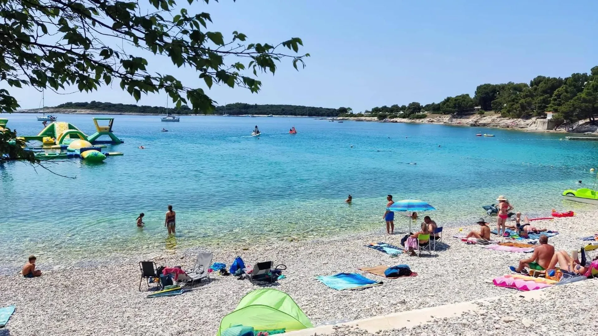 Sea & Sun 4* Apartment Banjole 0*,  Croatia