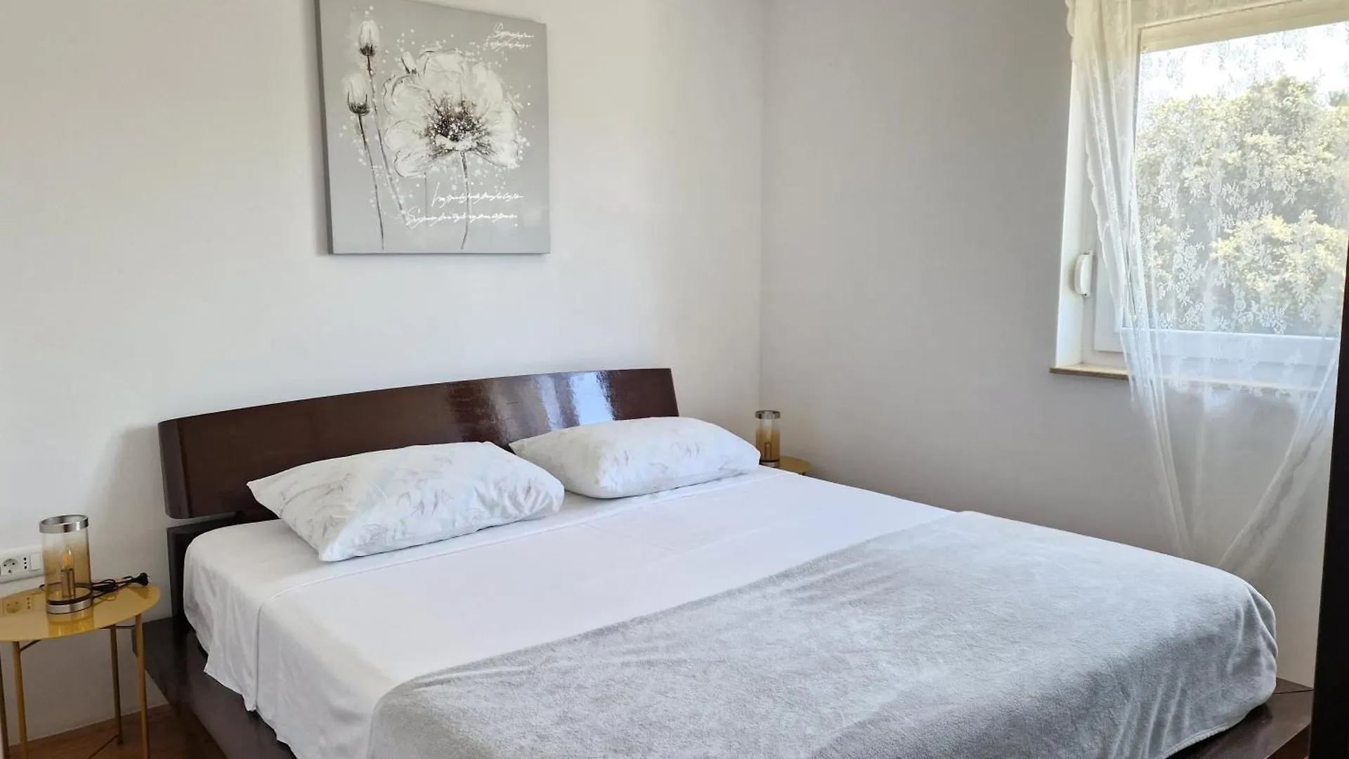 Sea & Sun 4* Apartment Banjole